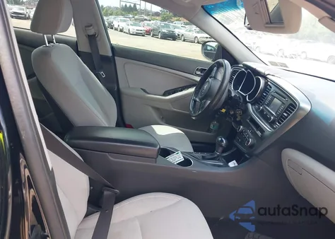 2015 Kia Optima Lx z USA, uszkodzony, nr VIN 5XXGM4A70FG367235